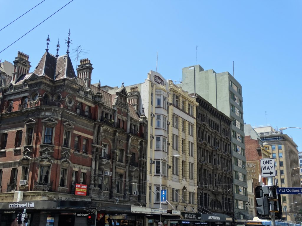 Grote gebouwen in de binnenstad van Melbourne
