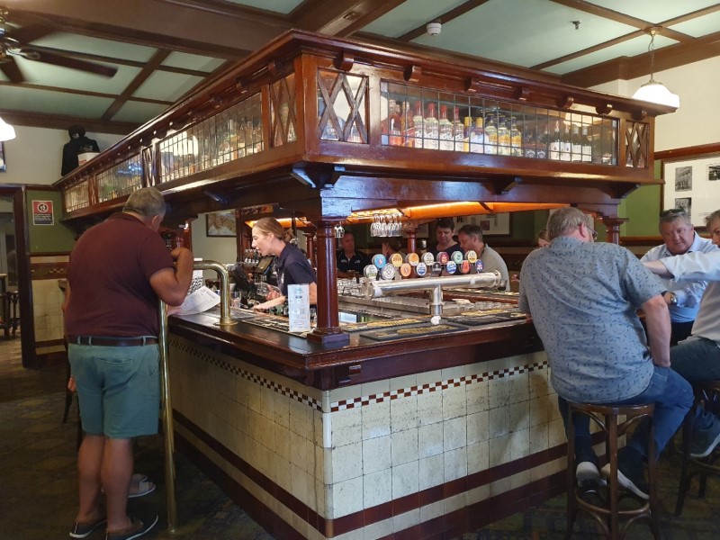 Bar in oudste pub van Sydney