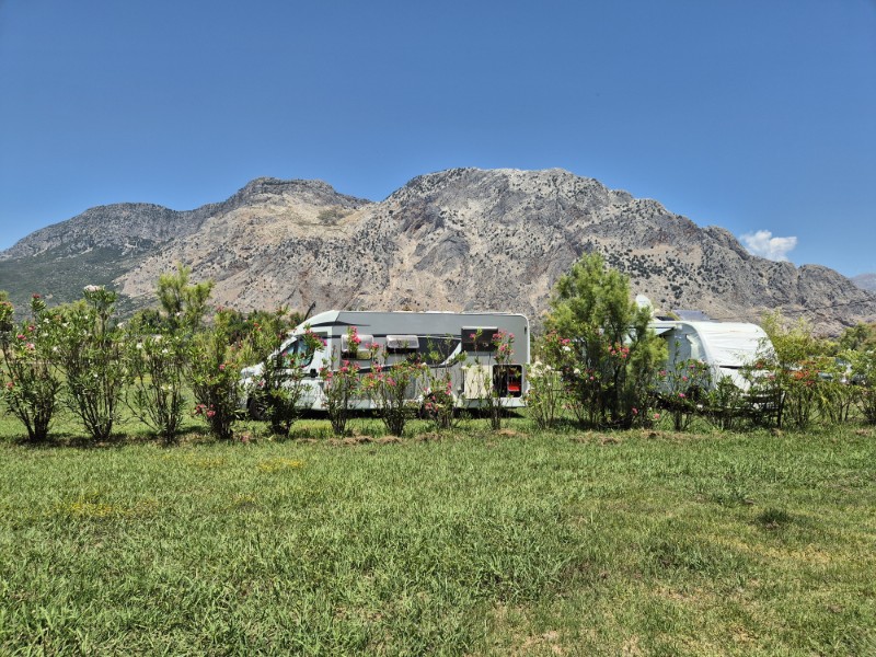 Camperplaats bij Nostos Beach Bar
